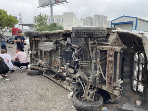 重拳出擊 多部門聯(lián)合突擊嚴(yán)打報廢機動車回收拆解 黑窩點